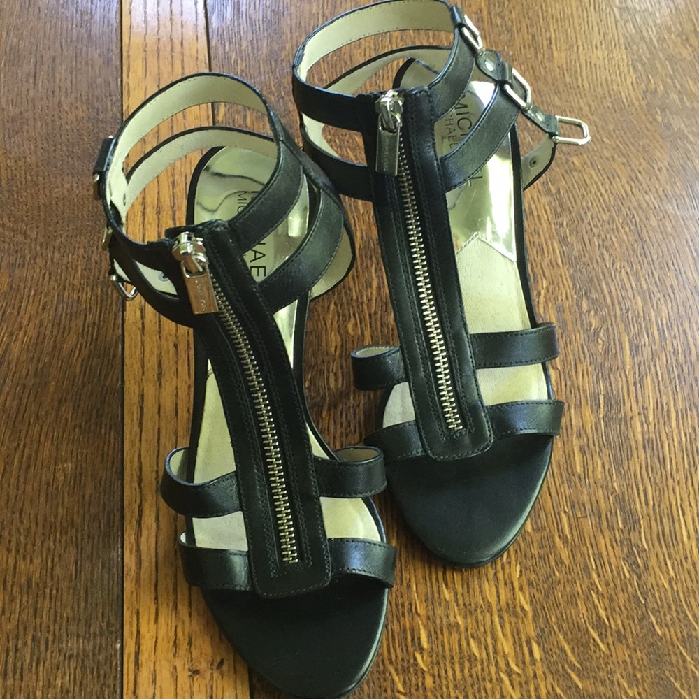 MICHAEL Michael Kors Zip front heel